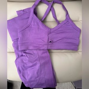 Alaska Seamless cami bra and leggings